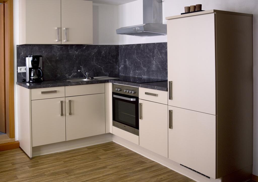 Hotel Garni Goldene Traube Bad Windsheim Bilik gambar
