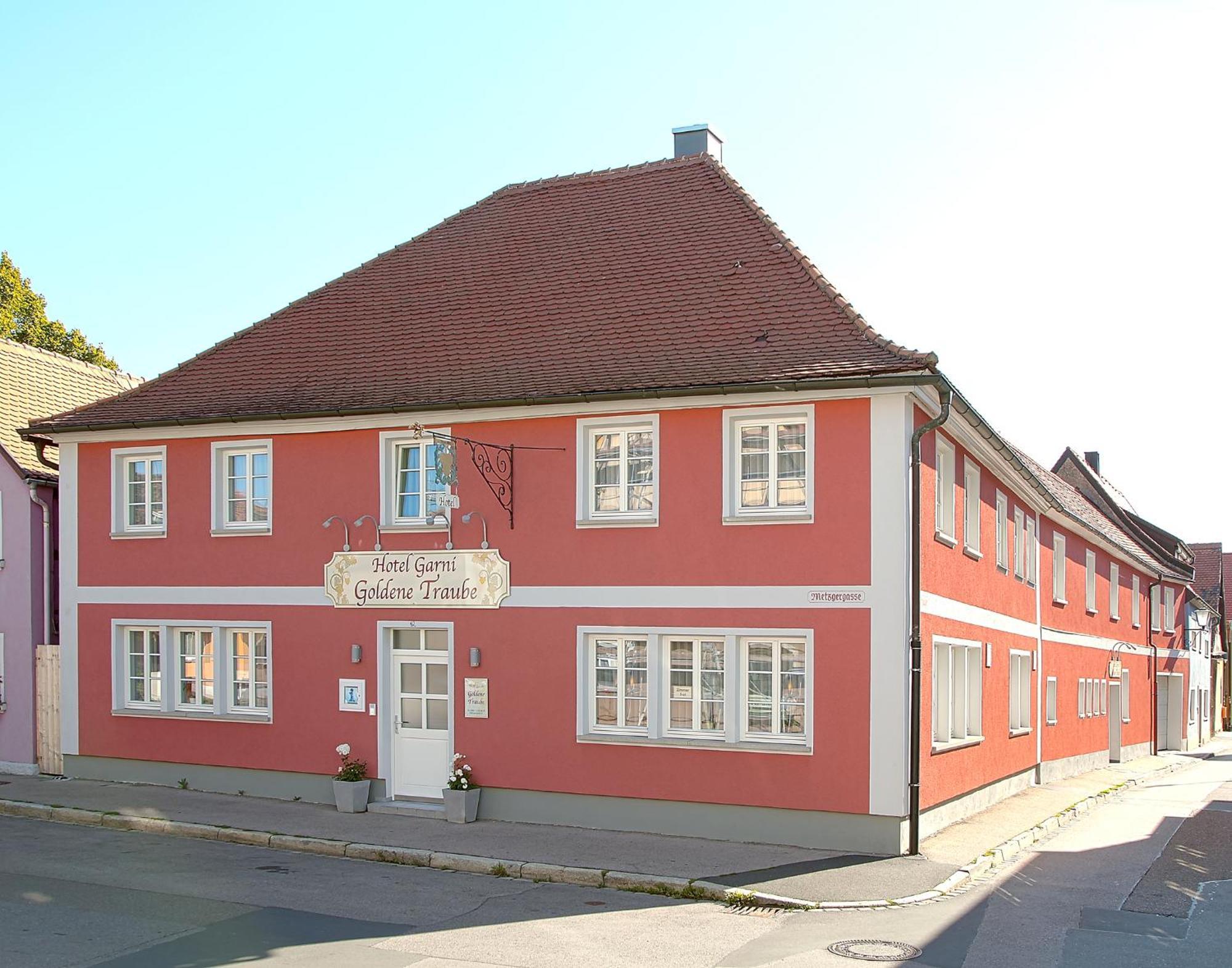 Hotel Garni Goldene Traube Bad Windsheim Luaran gambar