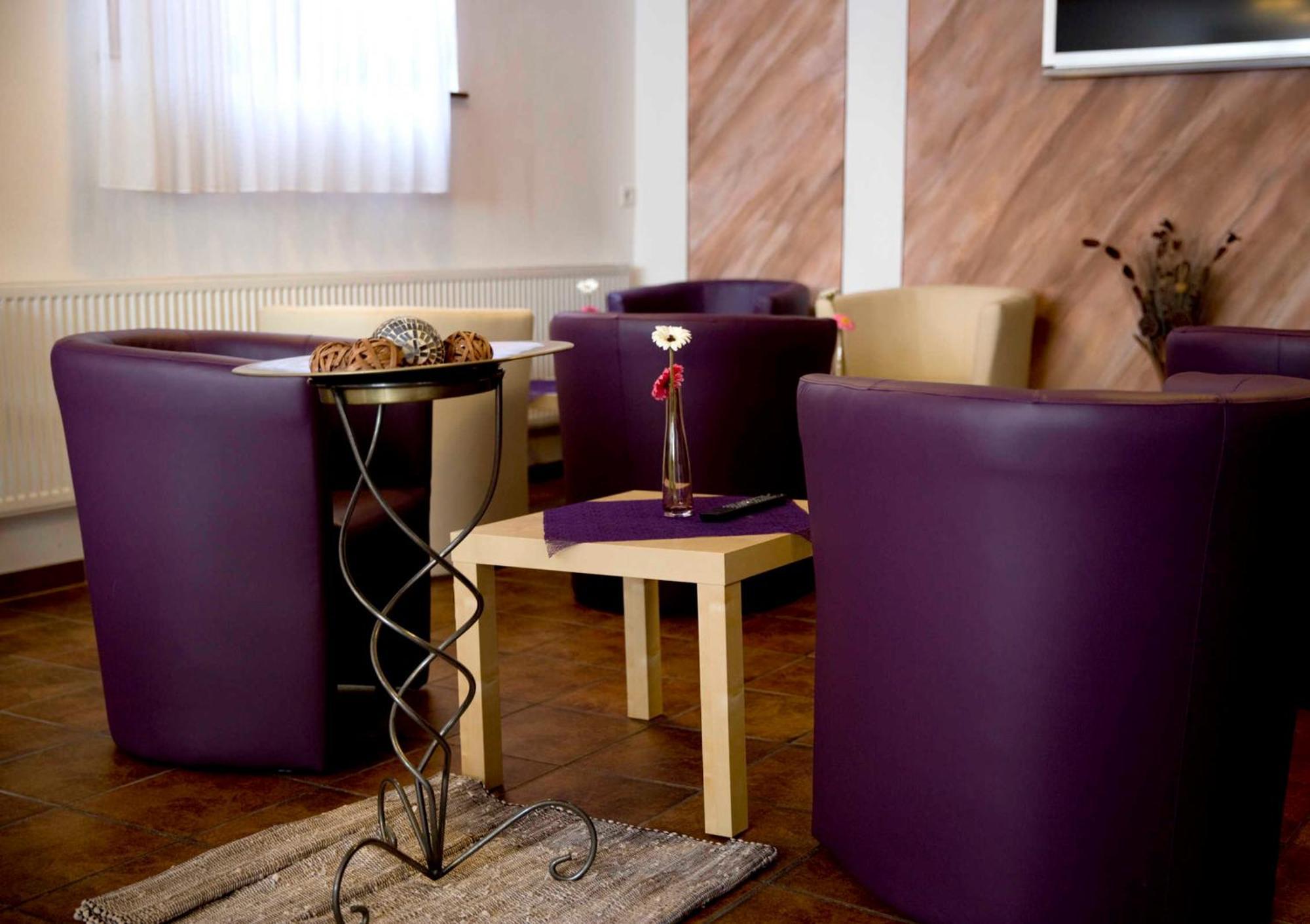 Hotel Garni Goldene Traube Bad Windsheim Luaran gambar